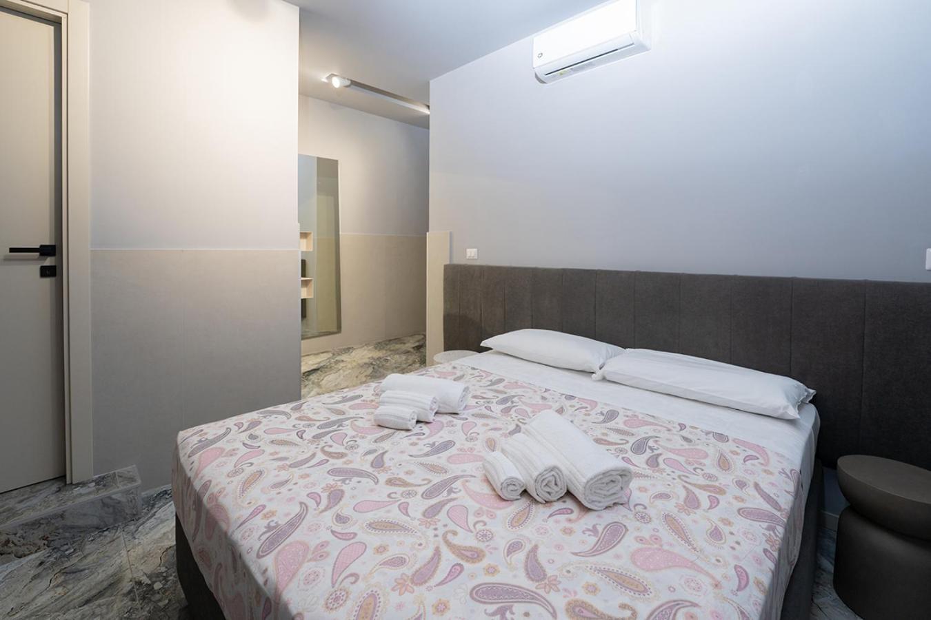 Mia Suites Hotel Bella Capri Наполи Екстериор снимка