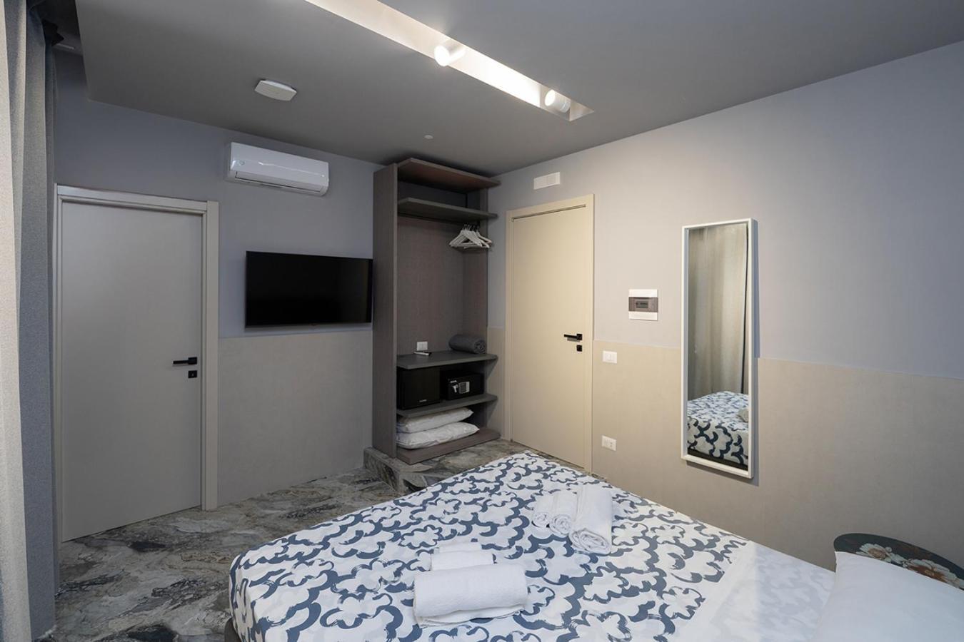 Mia Suites Hotel Bella Capri Наполи Екстериор снимка