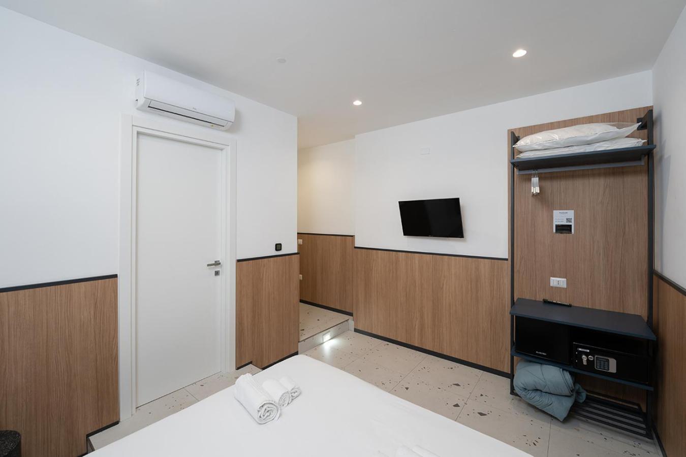 Mia Suites Hotel Bella Capri Наполи Екстериор снимка